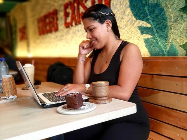 BeckyMejia - Live sex cam - 16772930