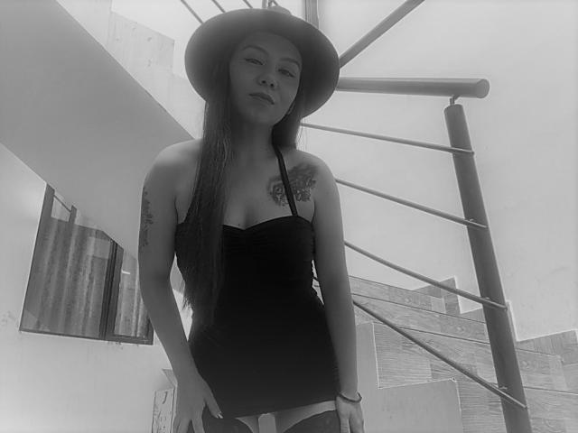 CoquineCloe - Live sexe cam - 16778162