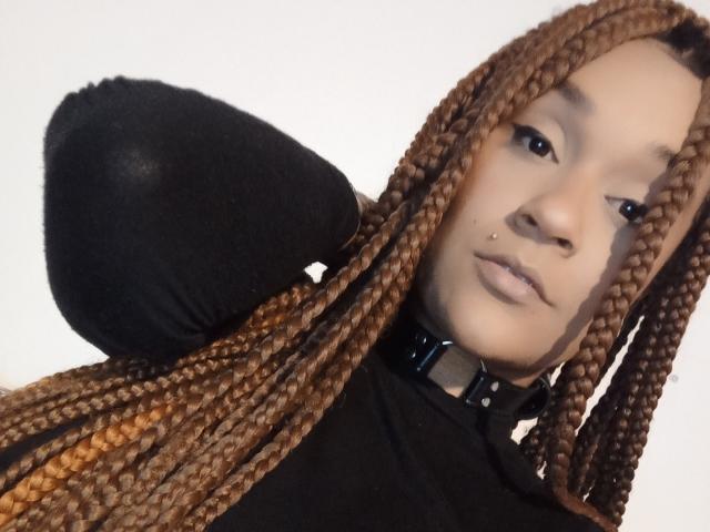 AmyStone69 - Élő pornó és szexkamera - 16778206