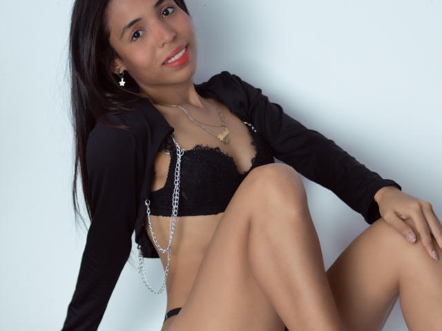 LaylaBrowns - Live porn &amp; sex cam - 16779810