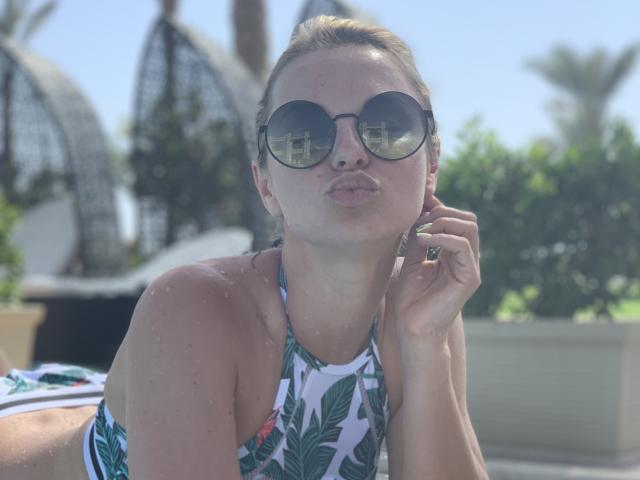 BelleLisaG - Live sex cam - 16783046