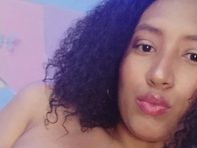 Carhy - Live sex cam - 16797370