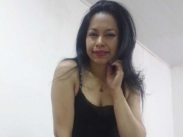 ZafiroCruz - Live porn &amp; sex cam - 16798094