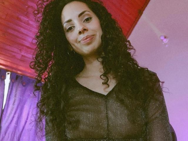 MoniqueCurlz - сексуальная веб-камера в реальном времени - 16799554