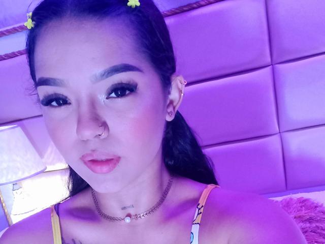 EmiilyBrowm - 라이브 포르노 &amp; 섹스 캠 - 16810990