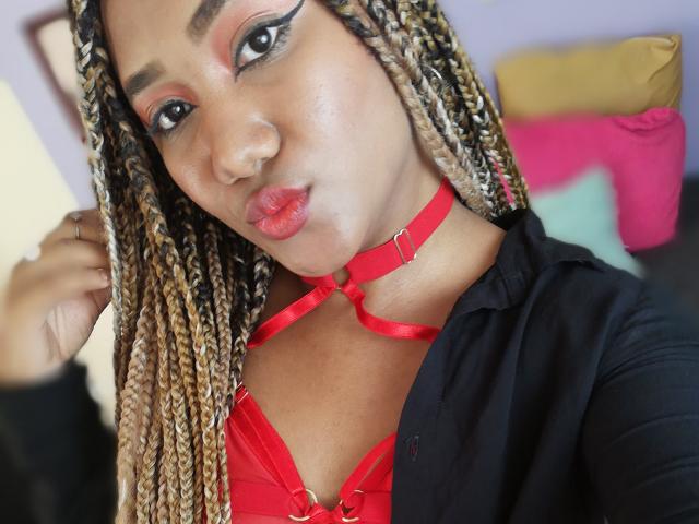 MichellColbin - сексуальная веб-камера в реальном времени - 16811414