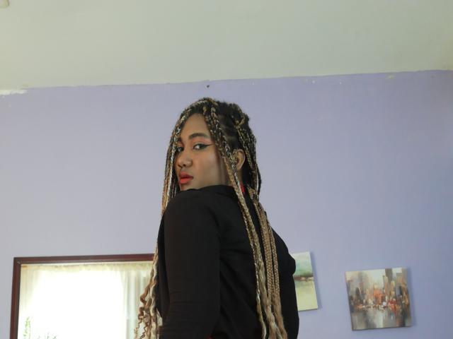 MichellColbin - Live porn &amp; sex cam - 16811622