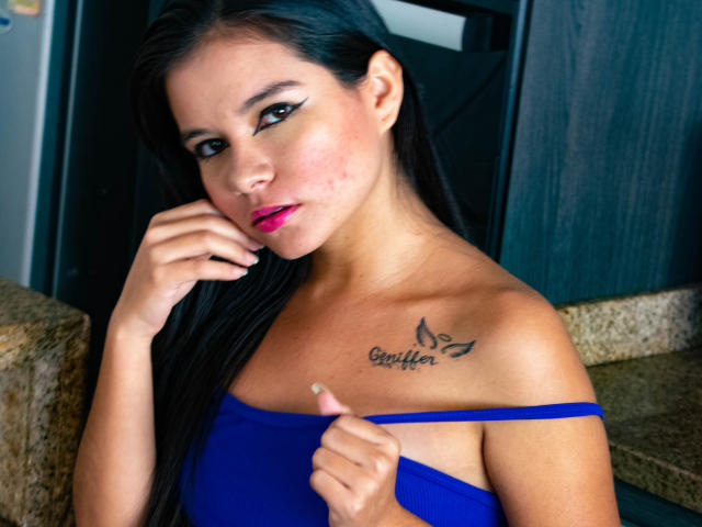 EmiliWhite - Sexe cam en vivo - 16813886