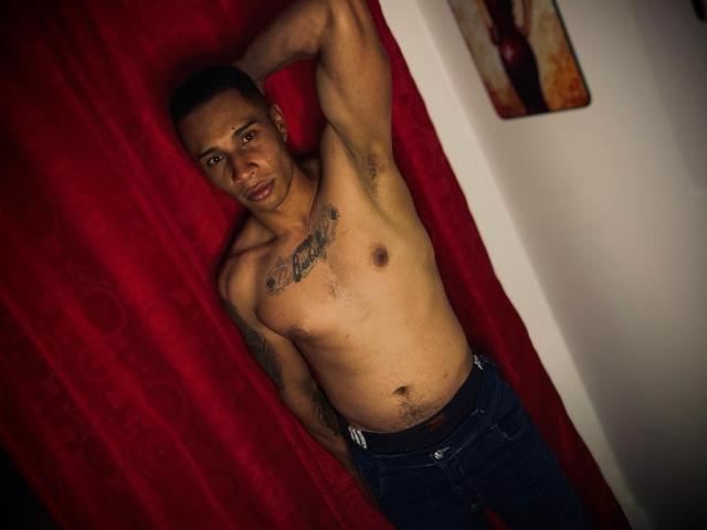 MikeXAgatha - Live sexe cam - 16816214