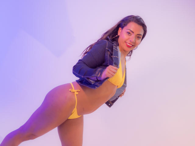 LucyReeds - сексуальная веб-камера в реальном времени - 16819978