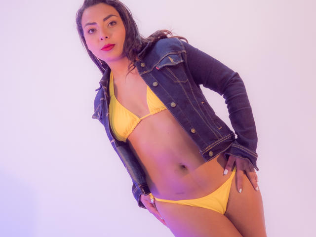 LucyReeds - Sexe cam en vivo - 16820474