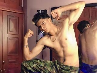 KevinMiller - Live porn &amp; sex cam - 16820822