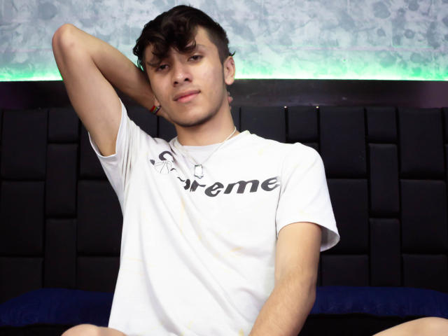 DemianBennett - Sexe cam en vivo - 16828958