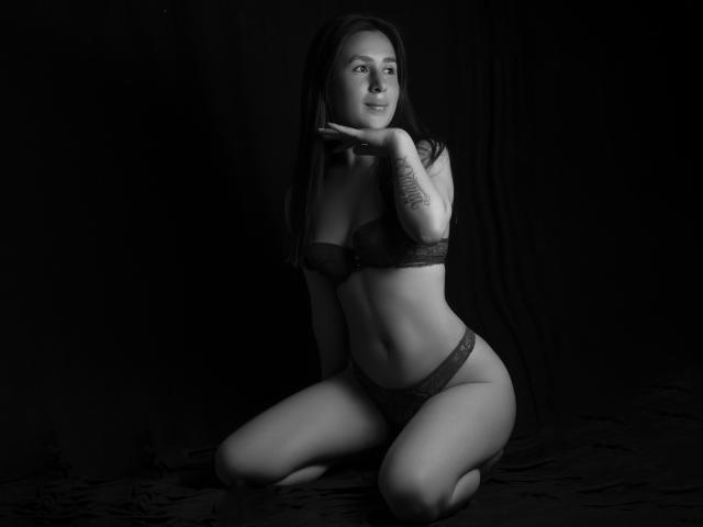 EmmilyPark - Live porn &amp; sex cam - 16831126