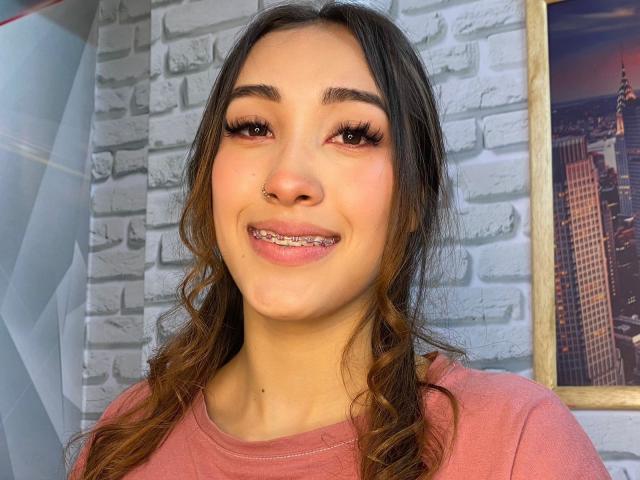 LynaMiller - Élő pornó és szexkamera - 16834482