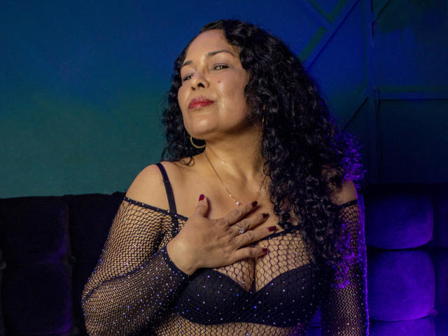 MyaHot69 - Sexe cam en vivo - 16846062