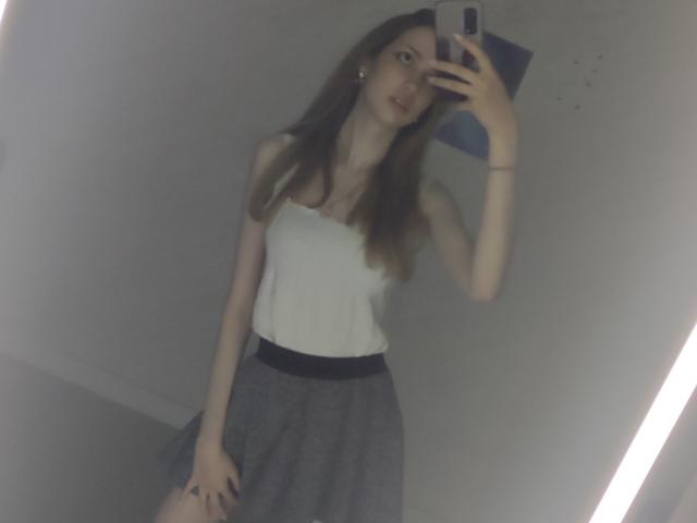 LillyLoves - Live sex cam - 16846350