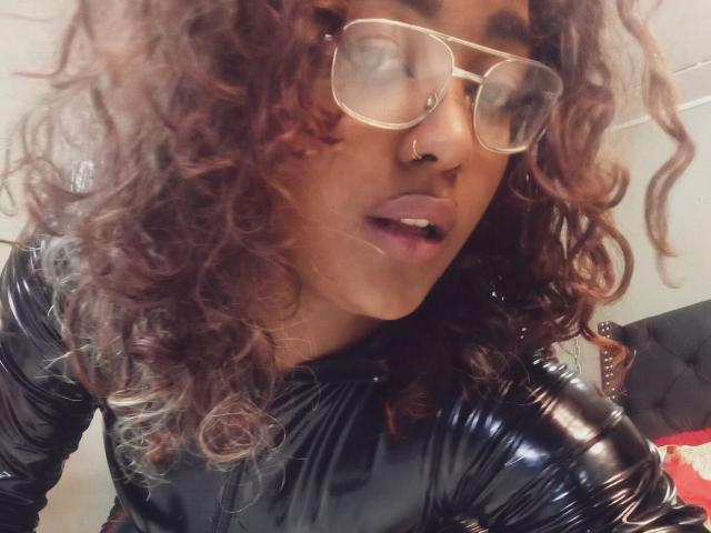 ChanelleLotus - Camera khiêu dâm &amp; quyến rũ trực tiếp - 16859146