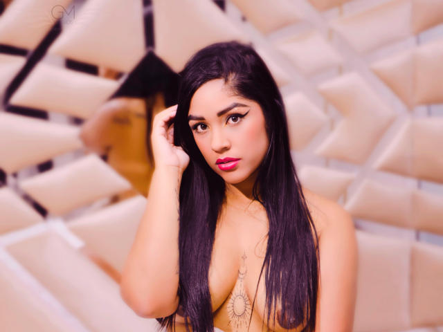 BellaTomps - Live sexe cam - 16861218