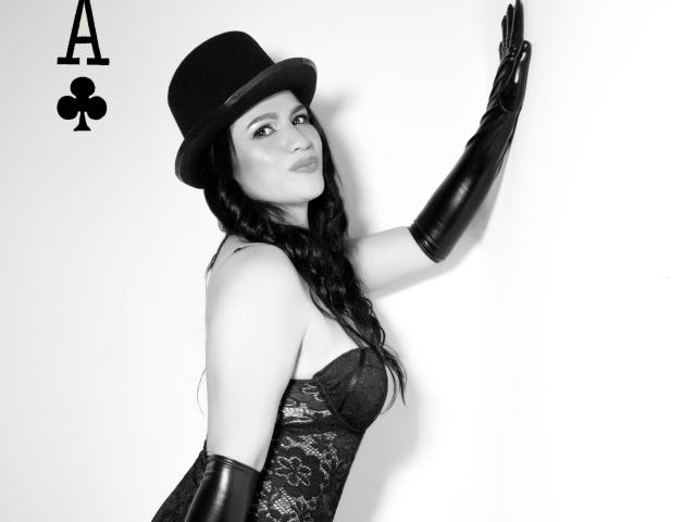 CameronViviane - Porno na żywo i seks kamera - 16869786