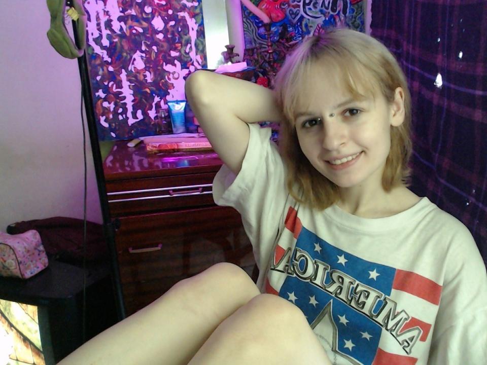 KennyOmeliya - Live sexe cam - 16877922
