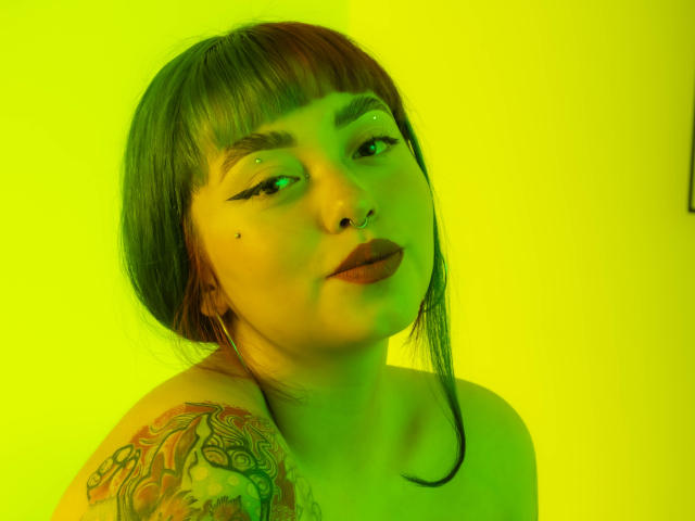 GillyBecker - Live porn &amp; sex cam - 16878078