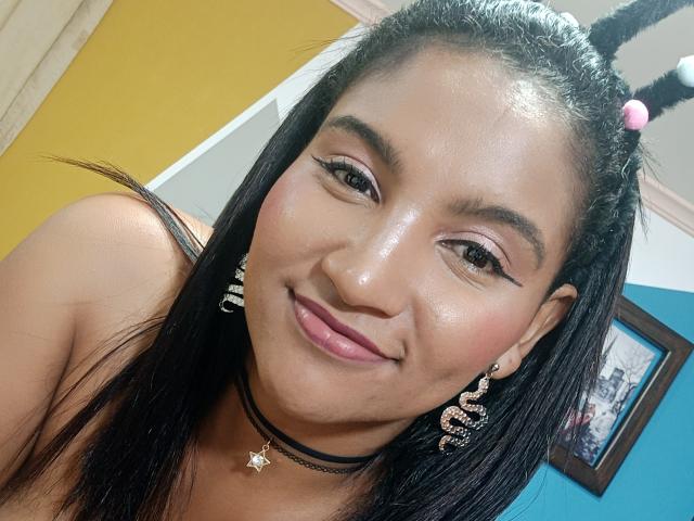 SalomeSexxy - Sexe cam en vivo - 16885638
