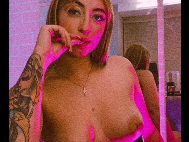 SabrinaMontana - Live porn &amp; sex cam - 16887238