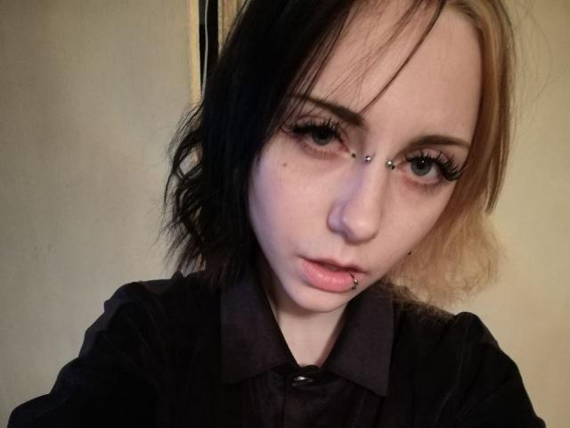 EmyKami - сексуальная веб-камера в реальном времени - 16890114