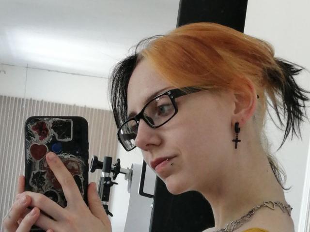 EmyKami - Sexe cam en vivo - 16890118