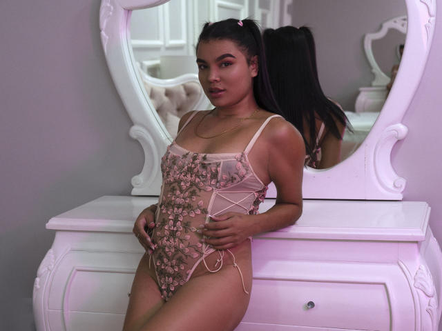 TamySaenzz - Live sex cam - 16896474