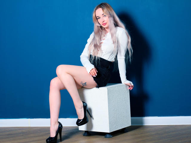 ValeryMiracle - сексуальная веб-камера в реальном времени - 16897010