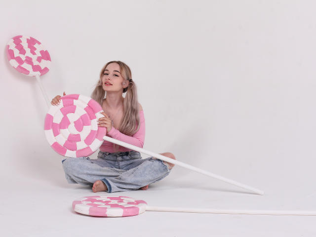 ValeryMiracle - сексуальная веб-камера в реальном времени - 16897058