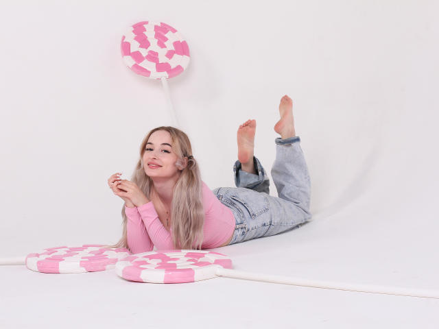 ValeryMiracle - сексуальная веб-камера в реальном времени - 16897074