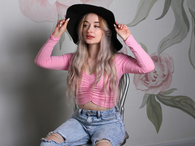 ValeryMiracle - Live porn &amp; sex cam - 16897090