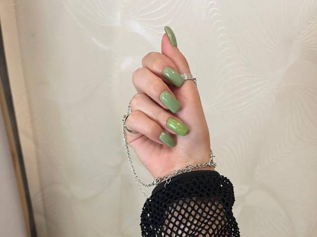 Ellison - Live porno og sexkamera - 16911974