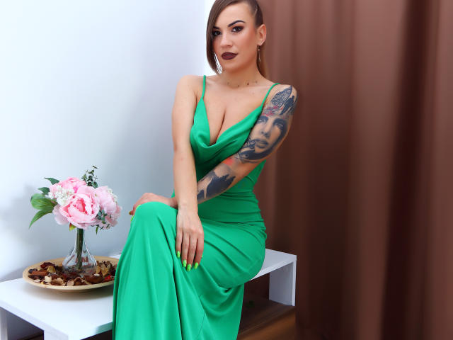 RanyaYazim - Live sex cam - 16924858