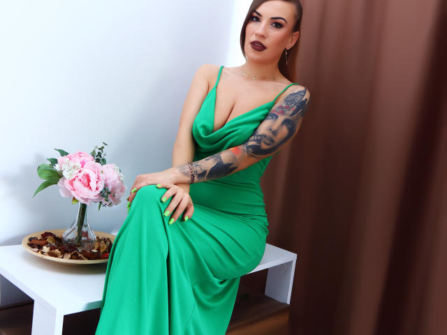 RanyaYazim - Live porn &amp; sex cam - 16924870