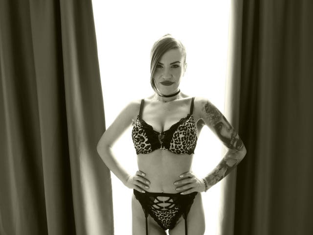 RanyaYazim - ライブポルノ&amp;セックスカム - 16925594