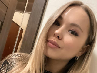 ClaireOpen - Live porn &amp; sex cam - 16943394