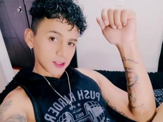 LuisHott - Live sex cam - 16947662