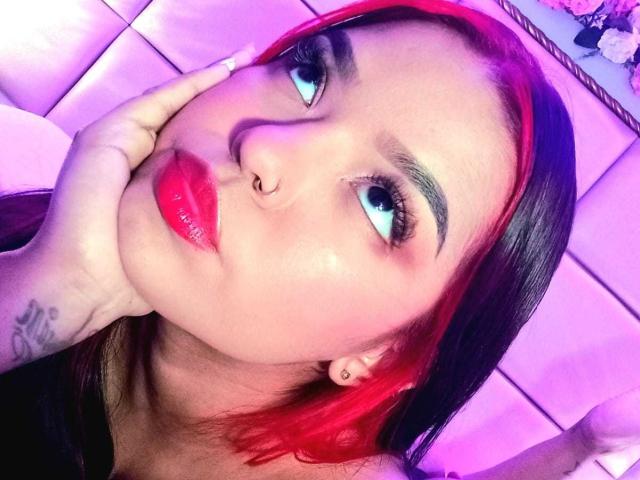 EmiilyBrowm - Sexe cam en vivo - 16948890