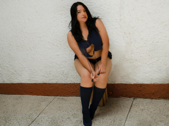 EmilyScoott - Live porn &amp; sex cam - 16949194