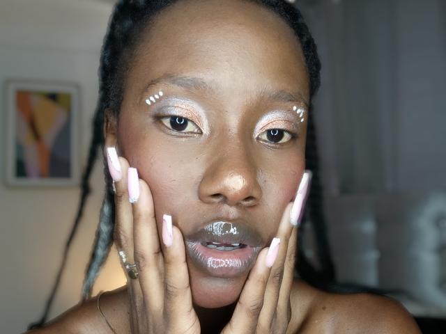 BlueeBird - ライブポルノ&amp;セックスカム - 16949870