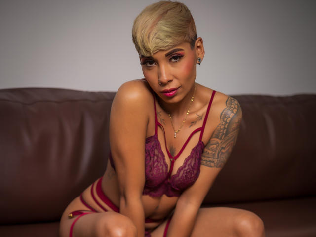 GabyCollins - Live sex cam - 16953546