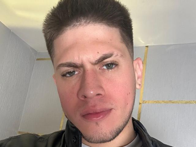 SebastiianMaxime - сексуальная веб-камера в реальном времени - 16963954