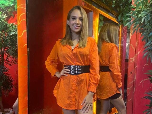 SarahWest - сексуальная веб-камера в реальном времени - 16971874