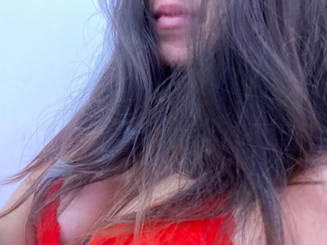JuliaGarciax - Live sex cam - 16976578