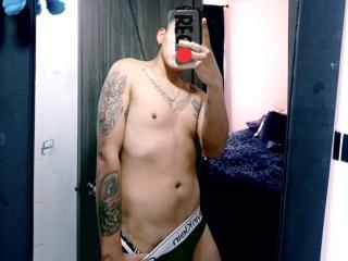 LuisHott - Live sex cam - 16984086