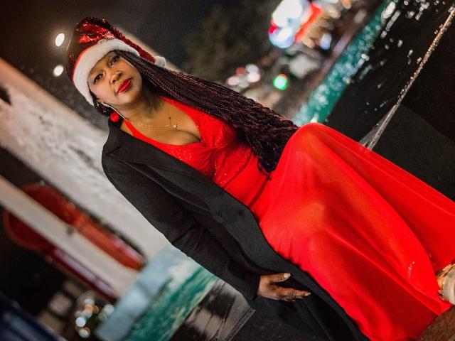 SharonDaviis - Élő pornó és szexkamera - 16990318